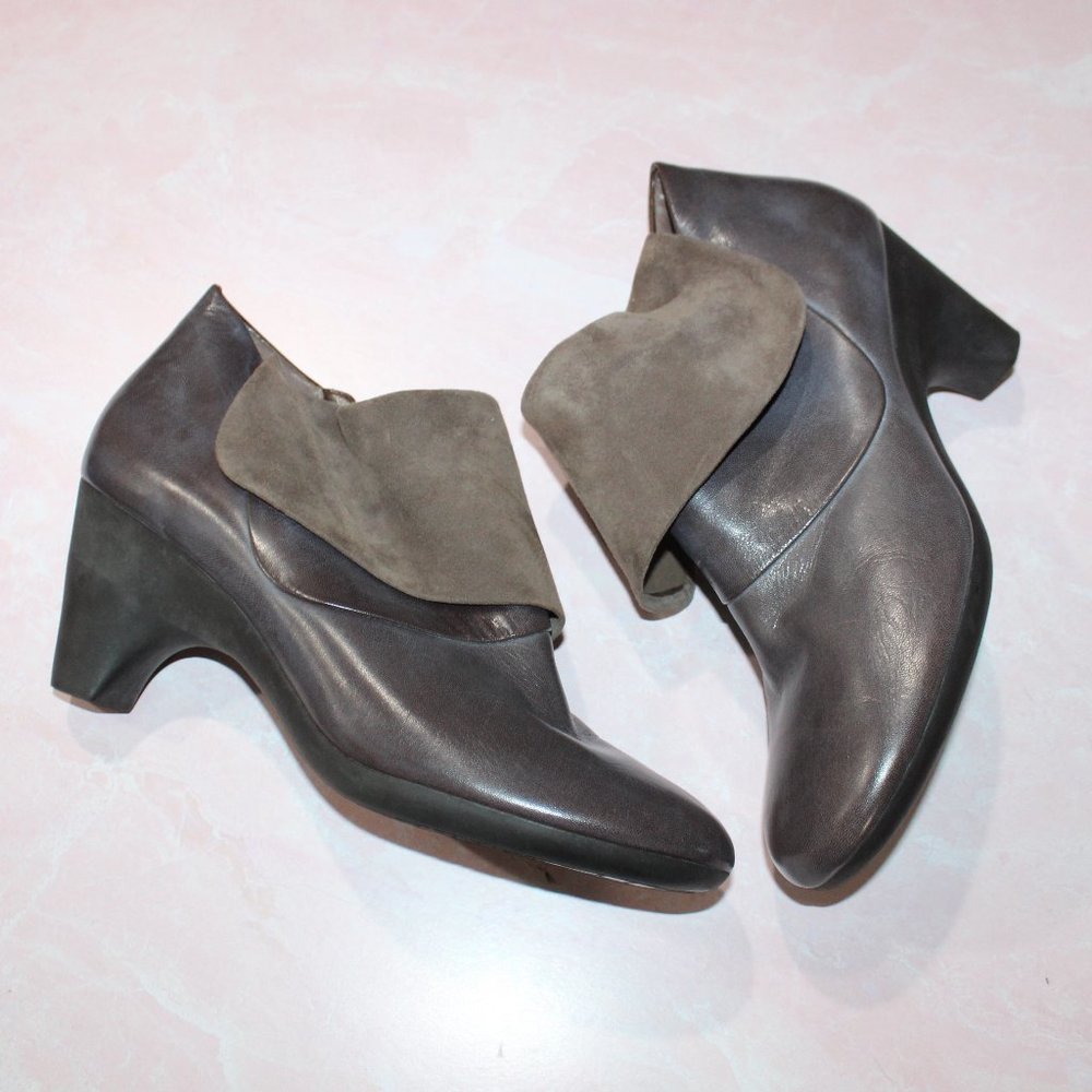 Joy Chen Harper Grey Leather Ankle Boots sz 10
